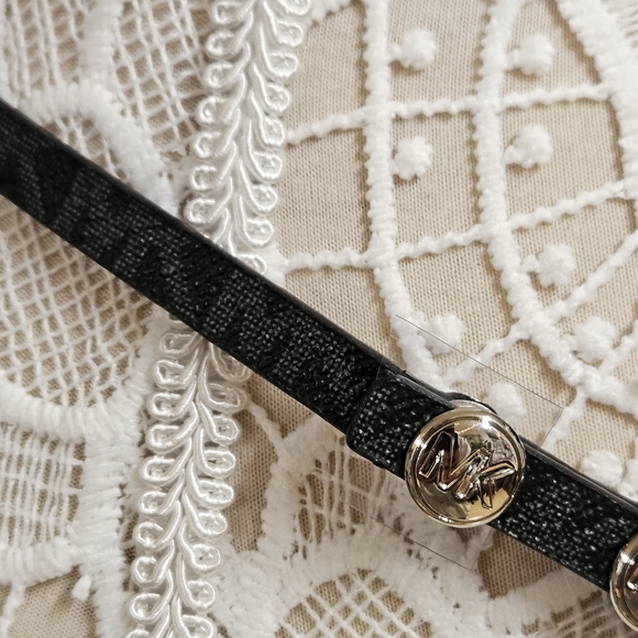 NWT Michael Kors Belt Bag - Picture 5 of 10